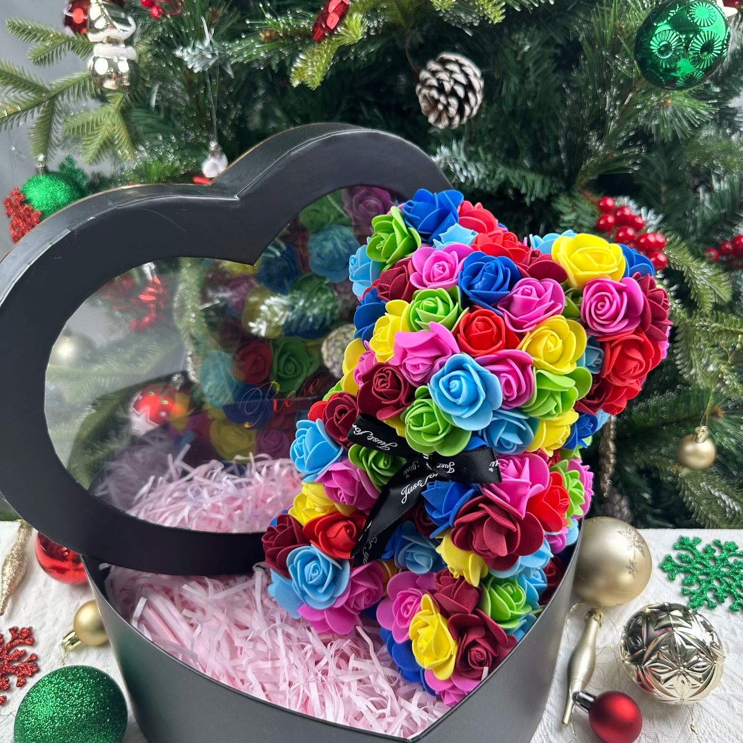 1Ursuleț din Trandafiri Artificiali 25 cm, cu Cutie – Cadou Romantic pentru Valentine’s Day